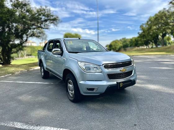 CHEVROLET S10 2.8 LS 4X4 CD 16V TURBO DIESEL 4P MANUAL CHEVROLET S10 2.8 LS 4X4 CD 16V TURBO DIESEL 4P MANUAL